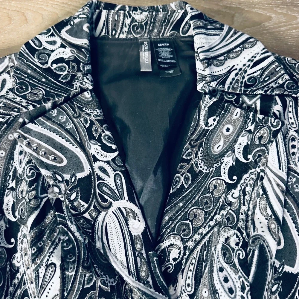 Bisou Bisou Michele Reardon Black White‎ Paisley Print Blazer Jacket Womens XS